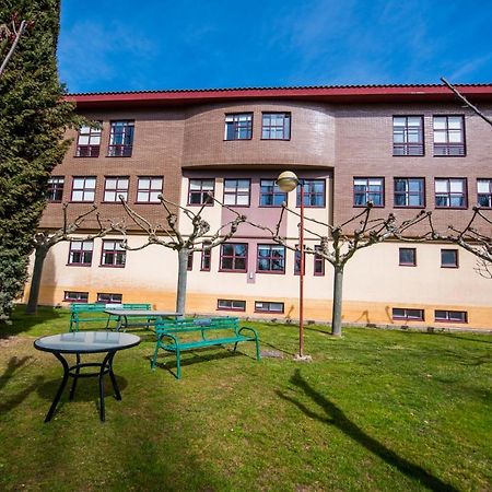 Burgo Residencia Hospital Del Reyホステル エクステリア 写真
