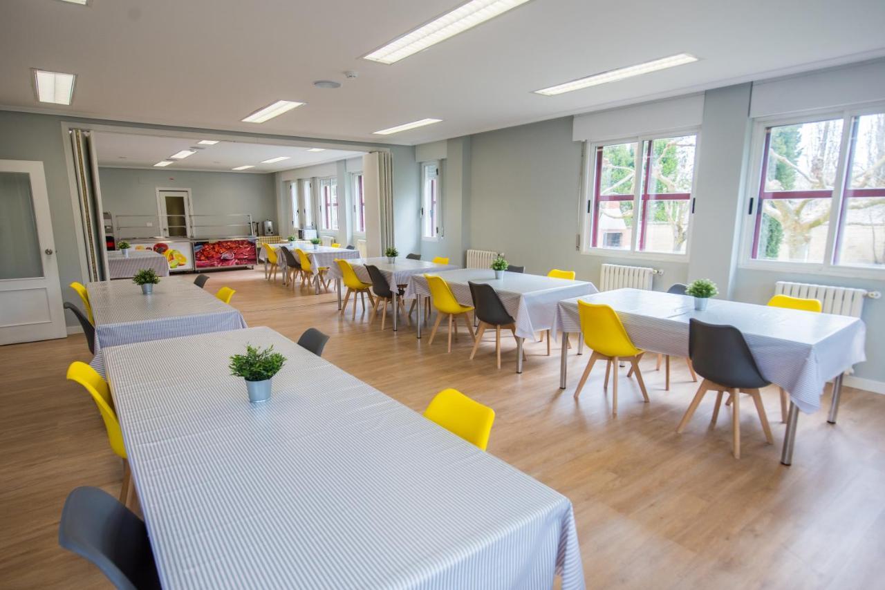 Burgo Residencia Hospital Del Reyホステル エクステリア 写真