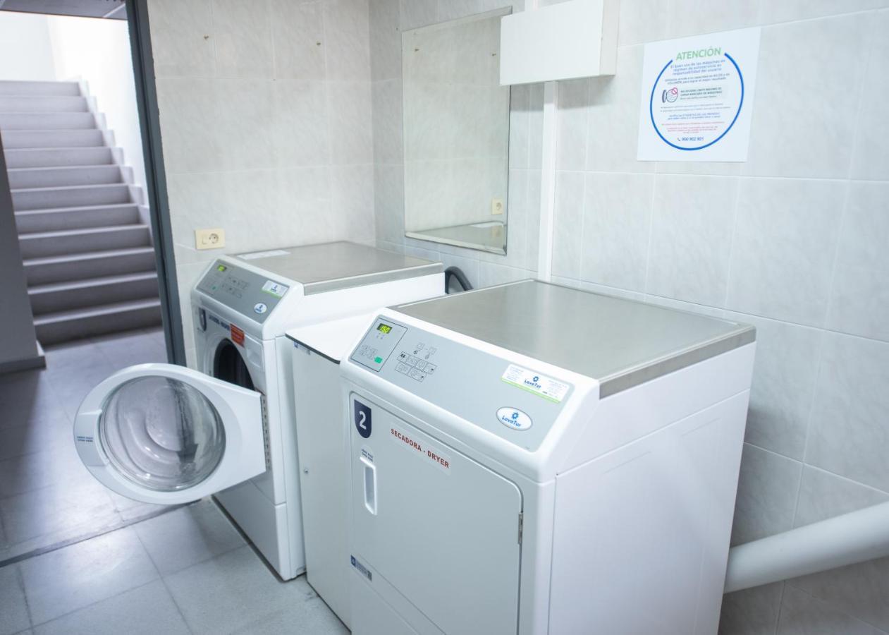 Burgo Residencia Hospital Del Reyホステル エクステリア 写真