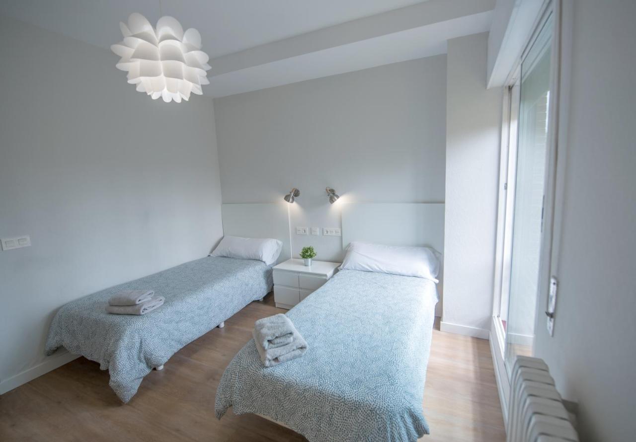 Burgo Residencia Hospital Del Reyホステル エクステリア 写真